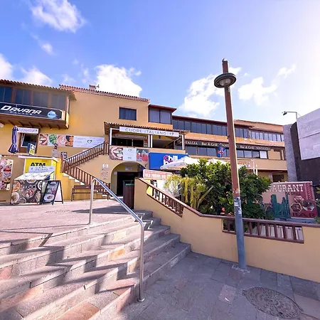 Tropicalidays Apartment *